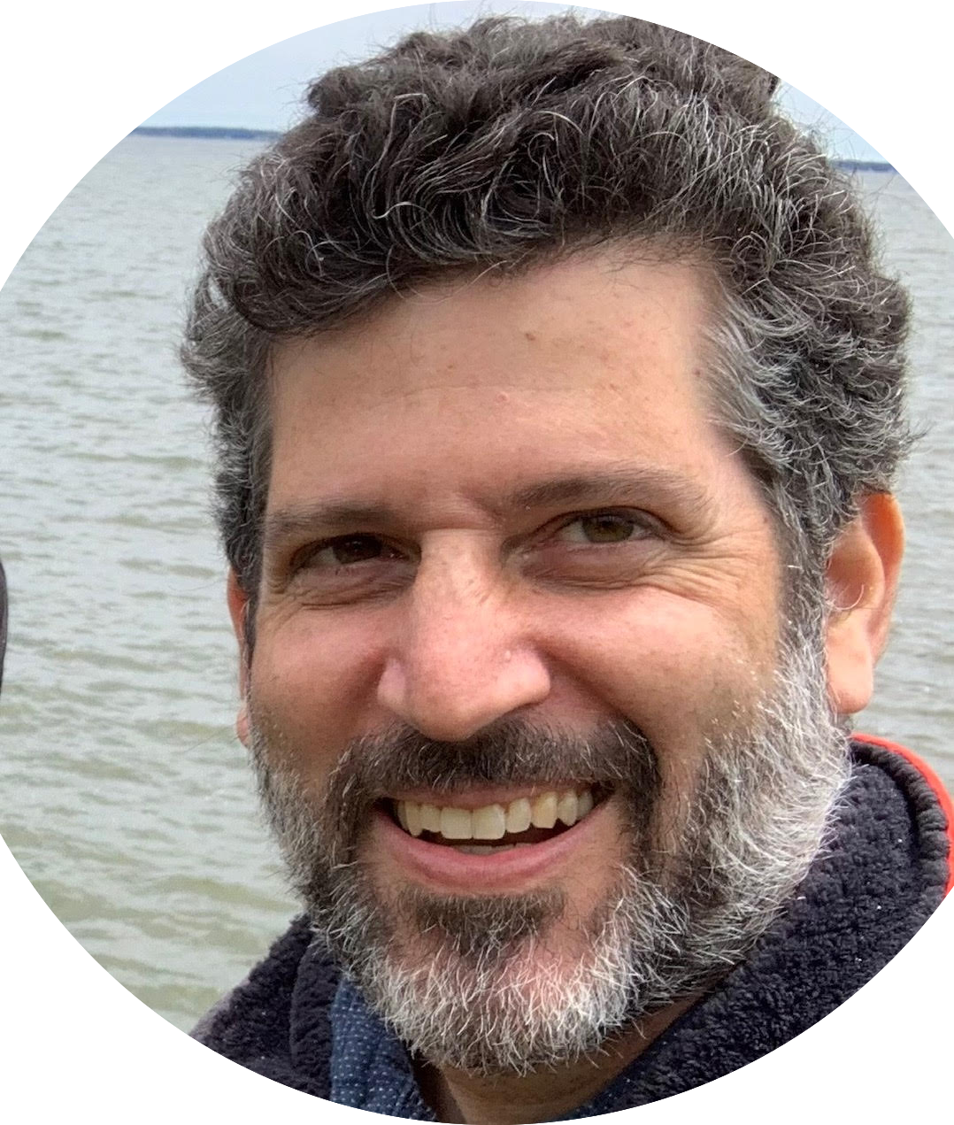 Headshot of Eric Leshinsky