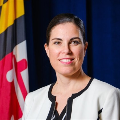 Headshot of Kim Pezza